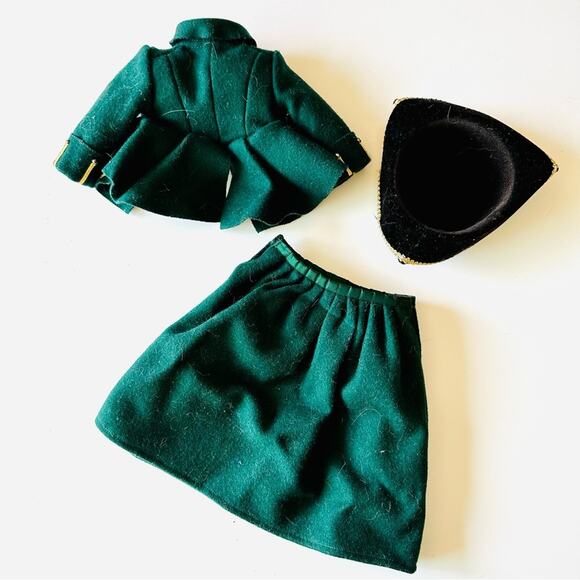 AMERICAN GIRL DOLL Felicity Green Black Riding Habit And Hat Complete Outfit - Picture 3 of 9